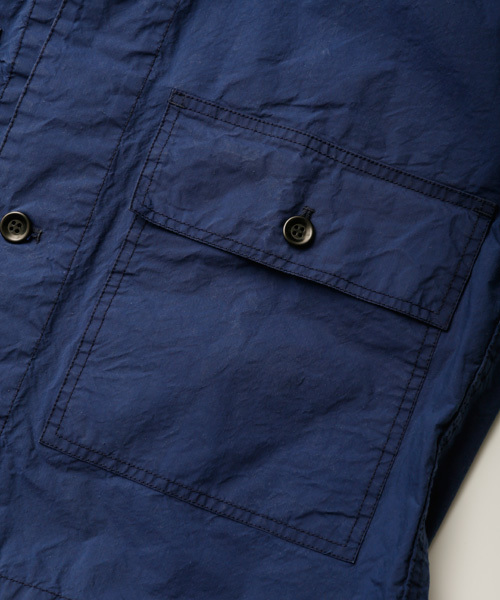FDMTL（ファンダメンタル）の「【FDMTL】INDIGO WATER REPELLENT SOUTIEN COLLAR COAT（ステンカラーコート・メンズ・ブルー/ネイビー・SMALL/LARGE/MEDIUM/X-LARGE）」の7枚目の写真