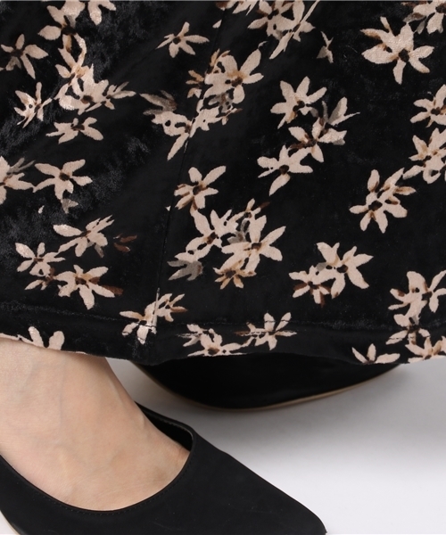 MERLOT（メルロー）の「ベロア花柄ワイドパンツ567-1527（その他パンツ・レディース・ブラウン/キャメル/ブラック・FREE）」の9枚目の写真