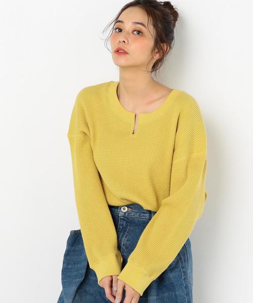 Another Edition(アナザーエディション)の「ワッフルキーネックプルオーバー(Tシャツ/カットソー・レディース・ナチュラル/イエロー・FREE)」の1枚目の写真