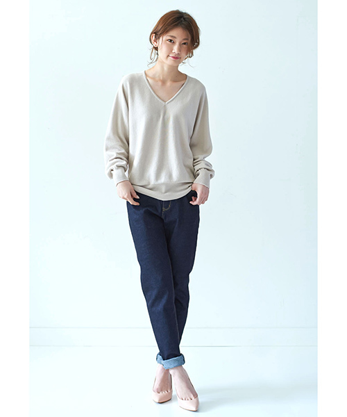 IEDIT（イディット）の「ＩＥＤＩＴ　ｍａｄｅ　ｉｎ　Ｊａｐａｎ　やわらかな肌ざわり　カシミヤ混のホールガーメントニット　（ニット/セーター・レディース・キャメル/ベージュ・LARGE/SMALL/MEDIUM/XX-LARGE/X-LARGE）」の12枚目の写真