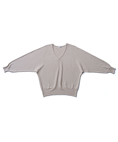 IEDIT（イディット）の「ＩＥＤＩＴ　ｍａｄｅ　ｉｎ　Ｊａｐａｎ　やわらかな肌ざわり　カシミヤ混のホールガーメントニット　（ニット/セーター・レディース・キャメル/ベージュ・LARGE/SMALL/MEDIUM/XX-LARGE/X-LARGE）」の7枚目の写真