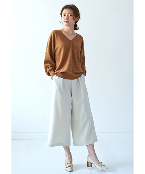 IEDIT（イディット）の「ＩＥＤＩＴ　ｍａｄｅ　ｉｎ　Ｊａｐａｎ　やわらかな肌ざわり　カシミヤ混のホールガーメントニット　（ニット/セーター・レディース・キャメル/ベージュ・LARGE/SMALL/MEDIUM/XX-LARGE/X-LARGE）」の9枚目の写真