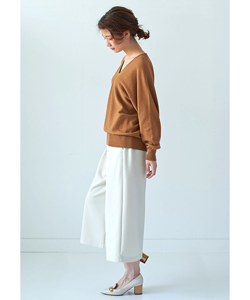 IEDIT（イディット）の「ＩＥＤＩＴ　ｍａｄｅ　ｉｎ　Ｊａｐａｎ　やわらかな肌ざわり　カシミヤ混のホールガーメントニット　（ニット/セーター・レディース・キャメル/ベージュ・LARGE/SMALL/MEDIUM/XX-LARGE/X-LARGE）」の11枚目の写真