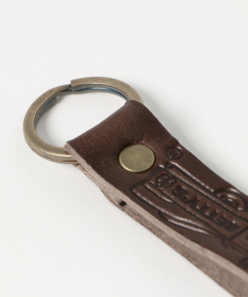 OLD BETTY'S（オールドベティーズ）の「Caddilac Leather Keyring/レザーキーリング（キーホルダー・レディース・ブラウン/キャメル/ネイビー/オリーブ/レッド/ナチュラル・FREE）」の10枚目の写真