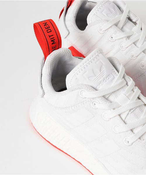 adidas Originals（アディダスオリジナルス）の「オリジナルス エヌエムディー[NMD_R2]（スニーカー・メンズ・ブラック×レッド/ホワイト×レッド・29.0cm/23.5cm/24.5cm/25.5cm/28.0cm/28.5cm/26.0cm/24.0cm/27.0cm/25.0cm/23.0cm/30.0cm/22.5cm/29.5cm/26.5cm/22.0cm/27.5cm）」の9枚目の写真