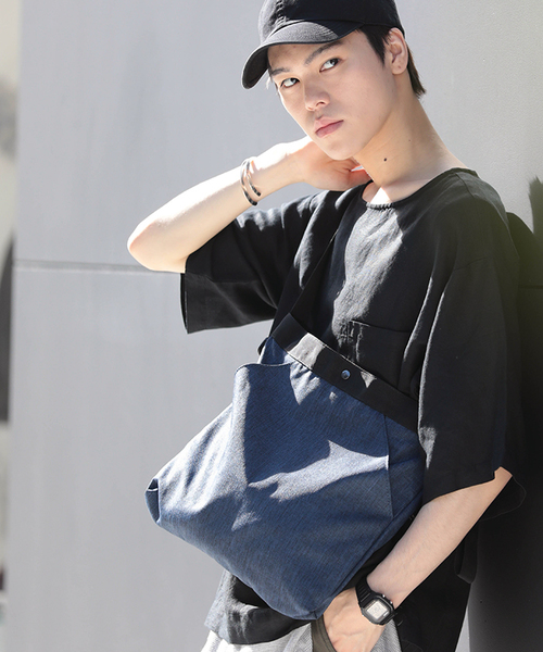 WEGO（ウィゴー）の「WEGO/ファンクショナルサコッシュ（ショルダーバッグ・メンズ・ネイビー/ブラック/杢グレー/ホワイト/オレンジ・FREE）」の5枚目の写真