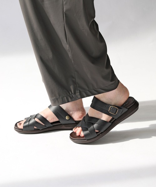 【完売必至】セリーヌ■ダブルバンド サンダル ☆完売必至☆】Santoni ☆ レザー ダブルバックルサンダル