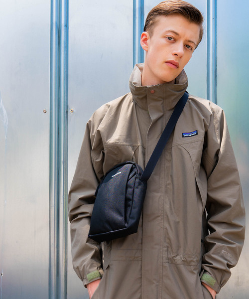 ADAM PATEK(アダムパテック)の「ADAM PATEK/【ARBOR】MINI SHOULDER BAG(ショルダーバッグ・メンズ・ブラック/グレー・FREE)」の15枚目の写真