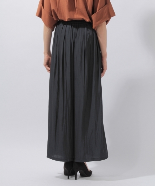 laboratory work（ラボラトリーワーク）の「サテンギャザーパンツ（その他パンツ・レディース・ブラウン/ネイビー/イエロー・MEDIUM）」の12枚目の写真