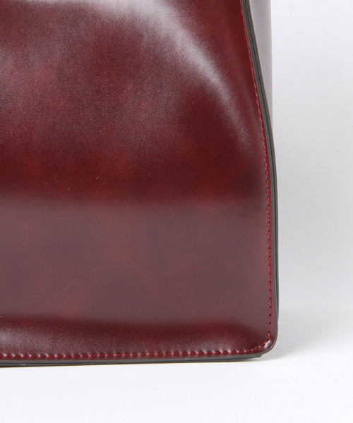 LIPSTAR（リップスター）の「メタルハンドル2WAYバッグ（ハンドバッグ・レディース・ブラック/ボルドー・M）」の9枚目の写真