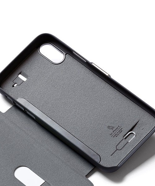 Bellroy（ベルロイ）の「Bellroy Phone Wallet <iPhone X>（スマホケース/カバー・ネイビー/ブラック・FREE）」の3枚目の写真