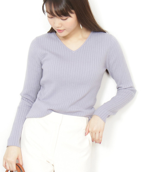 N.（N. Natural Beauty Basic）（エヌエヌナチュラルビューティーベーシック）の「ワイドリブＶネックニット（ニット/セーター・レディース・ブラック/ホワイト/レッド/ブルー・MEDIUM）」の3枚目の写真