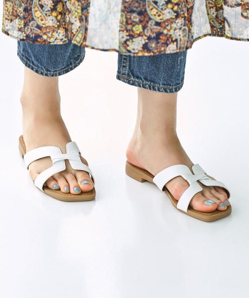 green label relaxing（グリーンレーベルリラクシング）の「CFC スクエアクロス サンダル(1.5cmヒール)（サンダル・レディース・ホワイト/ブラック/ブラウン・S/M/L）」の4枚目の写真