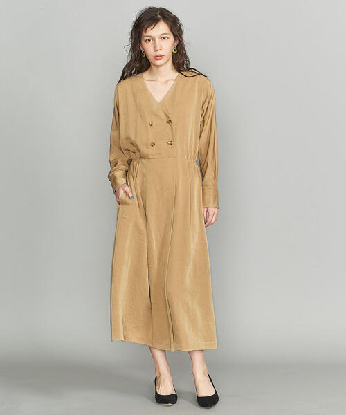 BEAUTY&YOUTH UNITED ARROWS（ビューティーアンドユースユナイテッドアローズ）の「BY マットデシンフロントボタンVネックワンピース ◆（ワンピース・レディース・ケリー/ベージュ/ネイビー・FREE）」の2枚目の写真