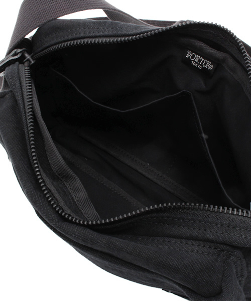 PORTER(ポーター)の「PORTER BRIDGE SHOULDER BAG SMALL <B印 YOSHIDA SELECT>(ショルダーバッグ・メンズ・ブラック/ベージュ/ブルー・ONE SIZE)」の10枚目の写真