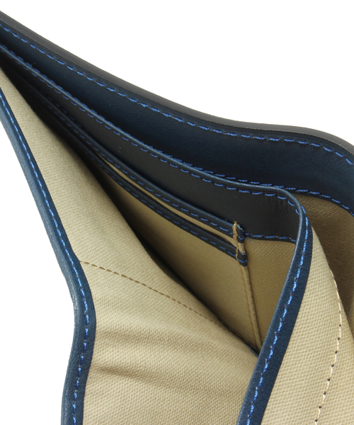 新品 値下げ交渉可能！ 本革　DKNY　二つ折り短財布　黒　423822501　 DKNY（ディーケーエヌワイ）の「二つ折りレザー財布（財布）」 - WEAR