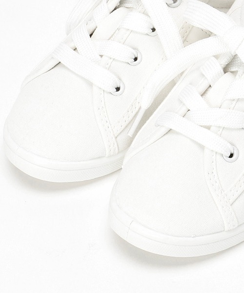 COMME CA ISM（コムサイズム）の「キャンバス　スニーカー（スニーカー・キッズ・ホワイト/ブラック・18cm/19cm/20cm）」の4枚目の写真
