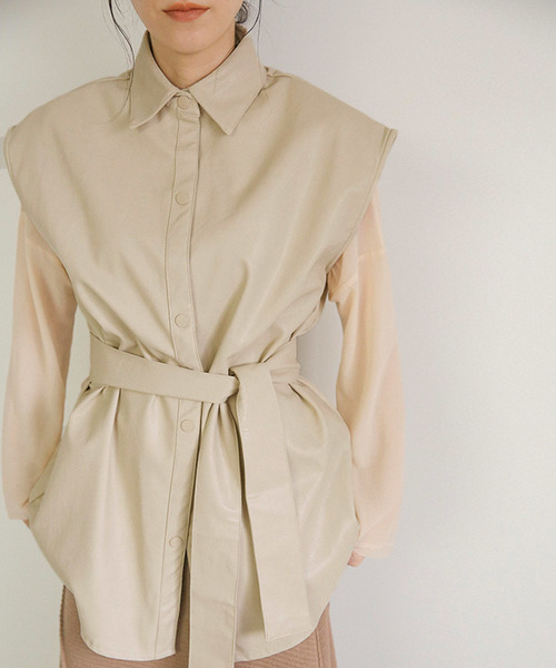 select MOCA（セレクトモカ）の「フェイクレザーベストジャケット（その他アウター・レディース・ベージュ/ライトカーキ/ライトベージュ・FREE）」の11枚目の写真