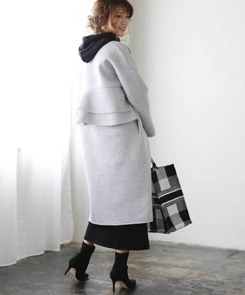 M y u（ミュー）の「ボンディングバックフリルコーディガン（その他アウター・レディース・ブラック/ベージュ/カーキ/クリーム/トップグレー/ブラウン系その他・FREE）」の3枚目の写真