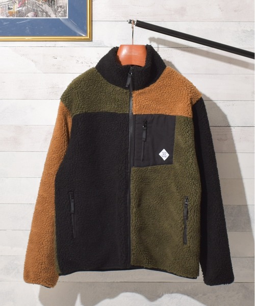 Bling Leads（ブリングリーズ）の「/Bling Leads/ボアハイネックZIPブルゾン（ブルゾン・レディース・ホワイト/ブラック/ダークグリーン/ベージュ/カーキ/その他1/その他2/ブラック系その他/ライトパープル/キャメル/モカ/その他4/ベージュ系/ホワイト系・MEDIUM/LARGE/X-LARGE）」の13枚目の写真