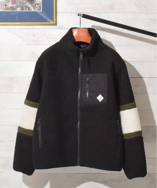 Bling Leads（ブリングリーズ）の「/Bling Leads/ボアハイネックZIPブルゾン（ブルゾン・レディース・ホワイト/ブラック/ダークグリーン/ベージュ/カーキ/その他1/その他2/ブラック系その他/ライトパープル/キャメル/モカ/その他4/ベージュ系/ホワイト系・MEDIUM/LARGE/X-LARGE）」の5枚目の写真