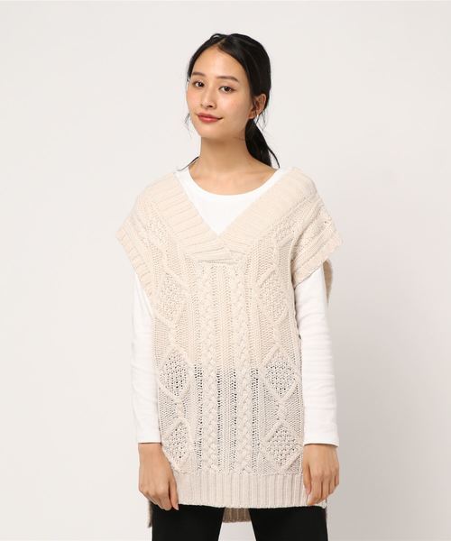 KOBE LETTUCE（コウベレタス）の「ケーブル編みニットベスト（ベスト・レディース・ブラック/ブラウン/アイボリー・FREE）」の6枚目の写真