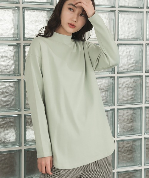 niko and...(ニコアンド)の「やわらかスムースチュニックプルオーバー(Tシャツ/カットソー・レディース・モカ/オフホワイト/ライトグリーン/ブラック/ベージュ・MEDIUM/LARGE)」の1枚目の写真