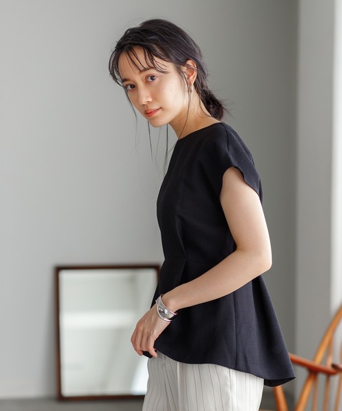 ADAM ET ROPE'(アダムエロペ)の「ツイルペプラムブラウス(シャツ/ブラウス・レディース・ブラック/ベージュ・FREE)」の19枚目の写真