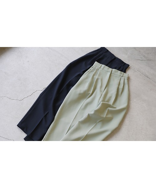 select MOCA(セレクトモカ)の「センタータックパンツ(その他パンツ・レディース・ネイビー/ミント・SMALL/MEDIUM)」の4枚目の写真