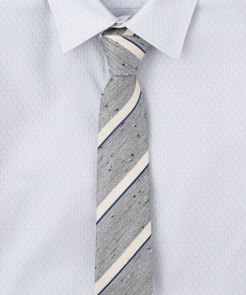 TETE HOMME（テットオム）の「シャンタン ストライプ / ソリッドネクタイ（ネクタイ・メンズ・ブラウン/ネイビー/グレー/ブラウン系その他/ホワイト系その他/グレー系その他/レッド系その他/ブルー系その他2/ブルー系その他/ブルー系その他3/グレー系その他2・FREE）」の4枚目の写真