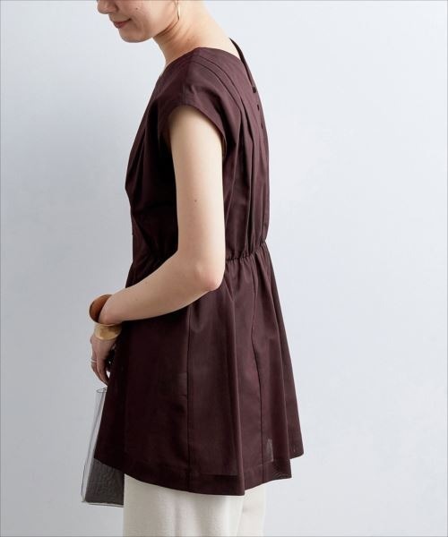 ADAM ET ROPE'（アダムエロペ）の「バック釦ボイルチュニック（シャツ/ブラウス・レディース・ブラック/ワイン/ベージュ系その他2・FREE）」の3枚目の写真