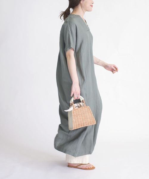 SHIPS Days（シップスデイズ）の「SHIPS Days:リネンスキッパーワンピース（ワンピース・レディース・ブラック/ベージュ/オリーブ・ONE SIZE）」の16枚目の写真