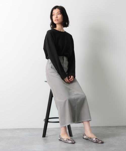 LAKOLE(ラコレ)の「8Wコーデュロイローエッジヘムスカート / LAKOLE(スカート・レディース・ライトグレー/ダークブラウン/ベージュ/ダークブルー・SMALL/MEDIUM/LARGE)」の5枚目の写真