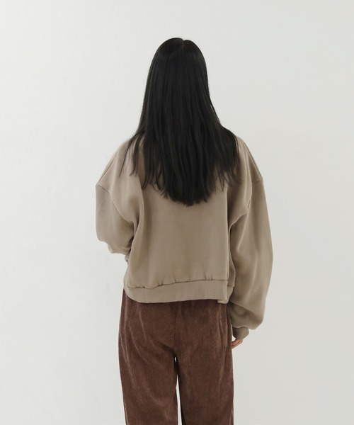 by muni:r(バイ ムニール)の「ベーシック クロップ スウェット(スウェット・レディース・ブラック/ベージュ・FREE)」の9枚目の写真