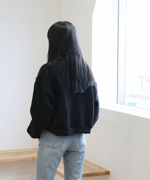 by muni:r(バイ ムニール)の「ベーシック クロップ スウェット(スウェット・レディース・ブラック/ベージュ・FREE)」の10枚目の写真