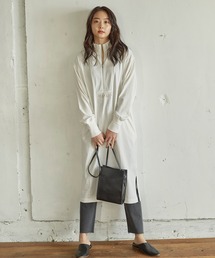 フロントハーフジップワンピース