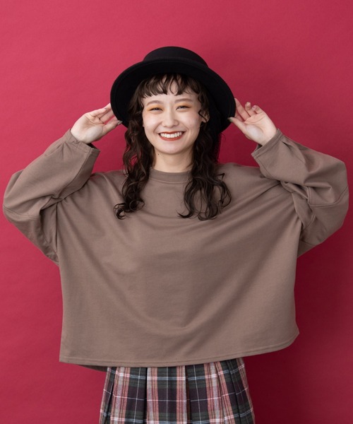 MERLOT（メルロー）の「3DスリーブワイドロンT（Tシャツ/カットソー・レディース・ホワイト/グリーン/チャコールグレー/モカ・FREE）」の4枚目の写真