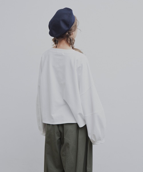 MERLOT（メルロー）の「3DスリーブワイドロンT（Tシャツ/カットソー・レディース・ホワイト/グリーン/チャコールグレー/モカ・FREE）」の5枚目の写真