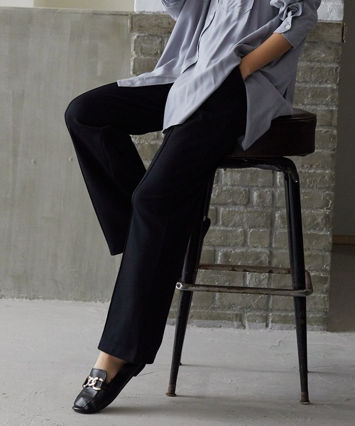 OMNES Another Edition（オムネス アナザーエディション）の「ストレッチポンチ フレアパンツ（その他パンツ・レディース・ブラック/アイボリー/ミント・FREE）」の3枚目の写真