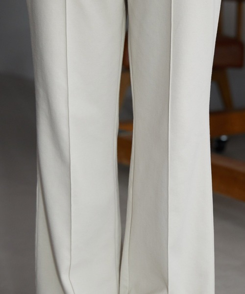 OMNES Another Edition（オムネス アナザーエディション）の「ストレッチポンチ フレアパンツ（その他パンツ・レディース・ブラック/アイボリー/ミント・FREE）」の12枚目の写真