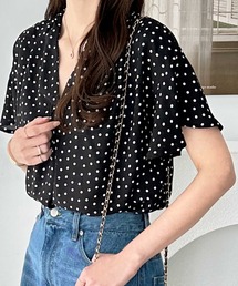 タックデザインスキッパーフレア袖ブラウス（半袖）