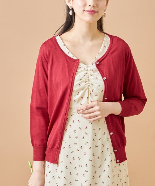 tocco closet(トッコ クローゼット)の「クリアビジューボタン七分袖カーディガン(カーディガン/ボレロ)」|レッド