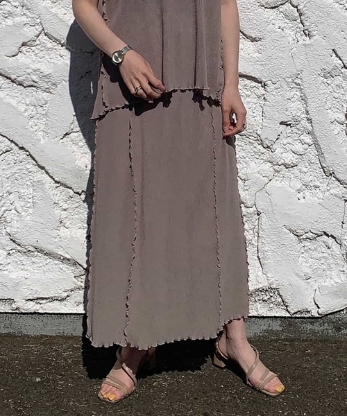 a.v.v（アーヴェヴェ）の「プリーツメロウナロースカート（スカート・レディース・チャコールグレー/ベージュ・38/34/36/42/40）」の2枚目の写真