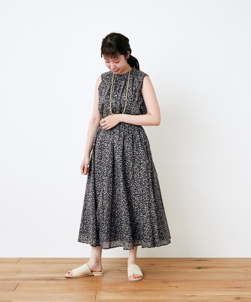 URBAN RESEARCH DOORS（アーバンリサーチドアーズ）の「フラワーギャザーブラウス（シャツ/ブラウス・レディース・ブルー系その他/ブラック・ONE）」の14枚目の写真