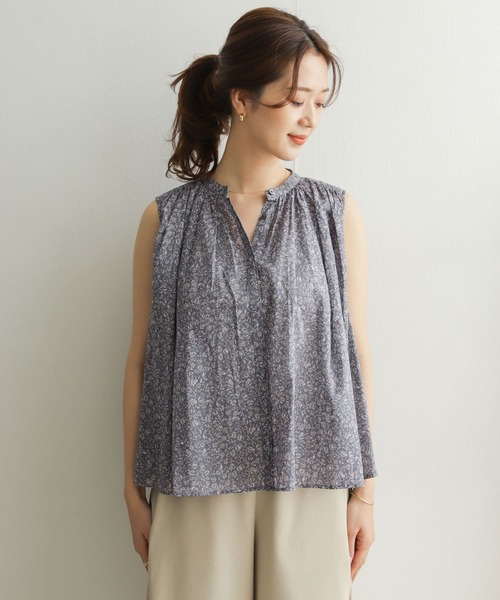 URBAN RESEARCH DOORS（アーバンリサーチドアーズ）の「フラワーギャザーブラウス（シャツ/ブラウス・レディース・ブルー系その他/ブラック・ONE）」の13枚目の写真