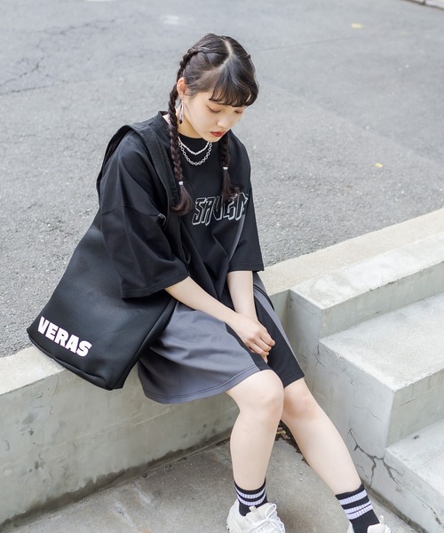 RASVOA（ラスボア）の「リメイク風切替ワンピース（ワンピース・レディース・オフホワイト/ブラック/ブルー・FREE）」の20枚目の写真