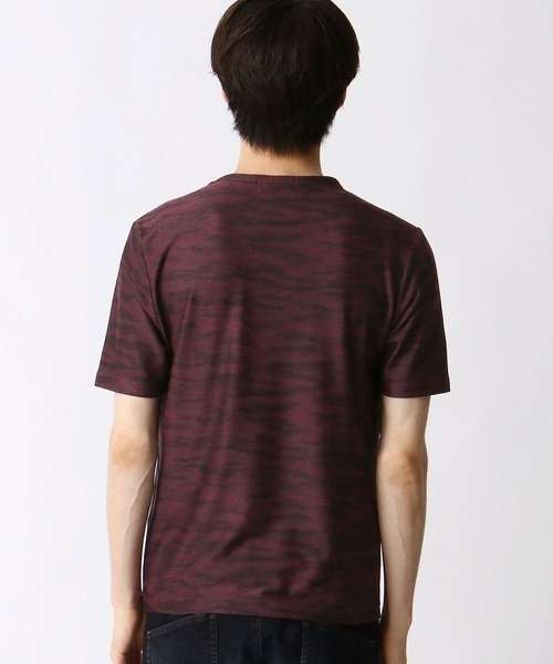 HIDEAWAYS NICOLE(ハイダウェイニコル)の「カモフラジャカード半袖プルオーバー(Tシャツ/カットソー・メンズ・ホワイト系その他2/レッド系その他/ホワイト系その他・LARGE/MEDIUM/X-LARGE)」の4枚目の写真