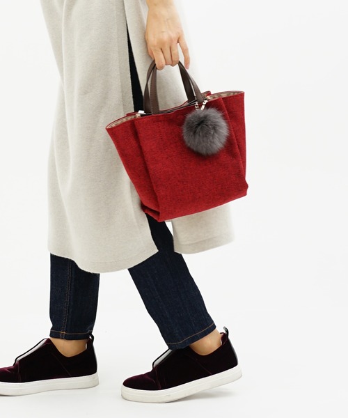 SAC(サック)の「人気手提げツイード素材フォックスファーチャーム付きハンドバッグ SAC unit(ハンドバッグ・レディース・ブラック/レッド/グリーン・FREE)」の3枚目の写真