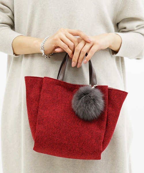 SAC(サック)の「人気手提げツイード素材フォックスファーチャーム付きハンドバッグ SAC unit(ハンドバッグ・レディース・ブラック/レッド/グリーン・FREE)」の7枚目の写真