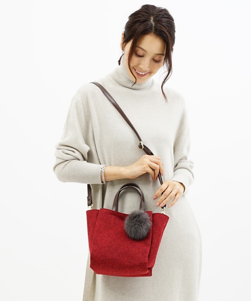 SAC(サック)の「人気手提げツイード素材フォックスファーチャーム付きハンドバッグ SAC unit(ハンドバッグ・レディース・ブラック/レッド/グリーン・FREE)」の8枚目の写真